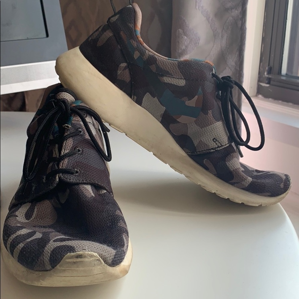 COPY - Nike women’s camo sneakers size 8.5